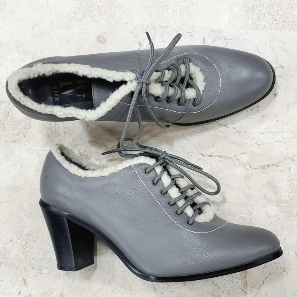 AJ Valenci shoes women's size 11 gray leather sherpa trim lace up 3.5" heels
